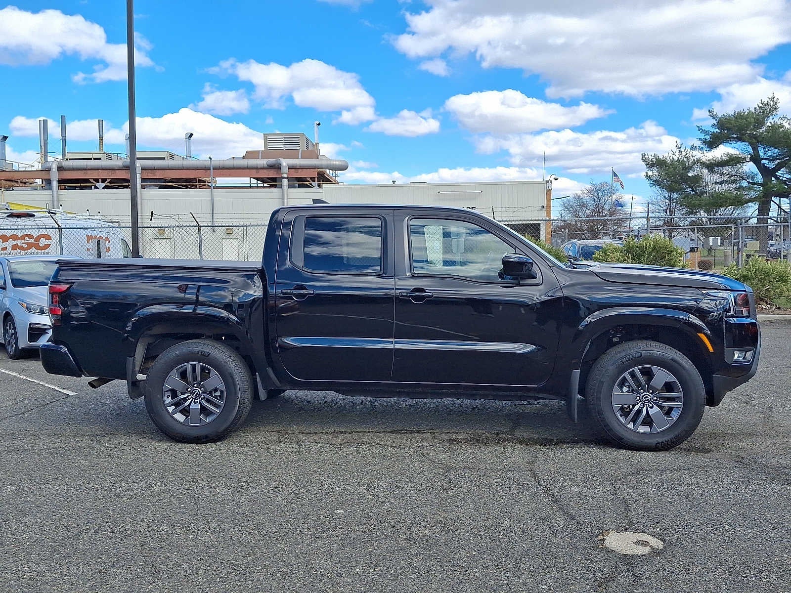 2025 Nissan Frontier Crew Cab 4x4 SV