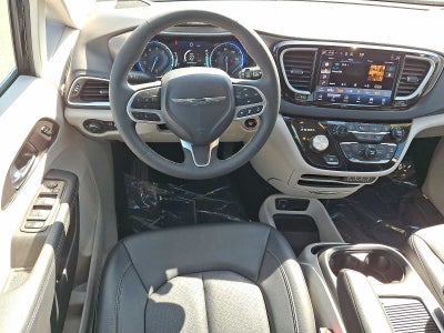 2024 Chrysler Pacifica Touring L FWD