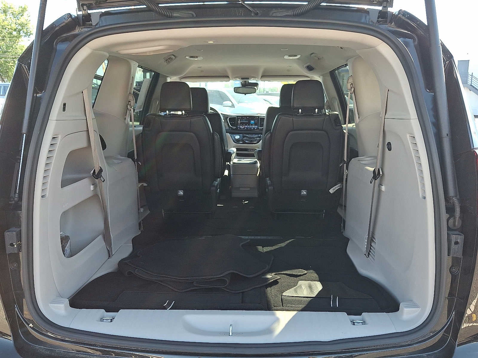 2024 Chrysler Pacifica Touring L FWD