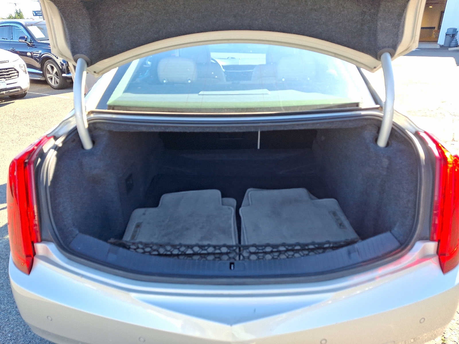 2014 Cadillac XTS 4dr Sdn Luxury FWD