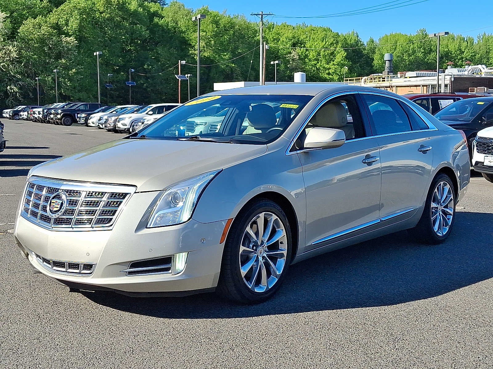 2014 Cadillac XTS 4dr Sdn Luxury FWD