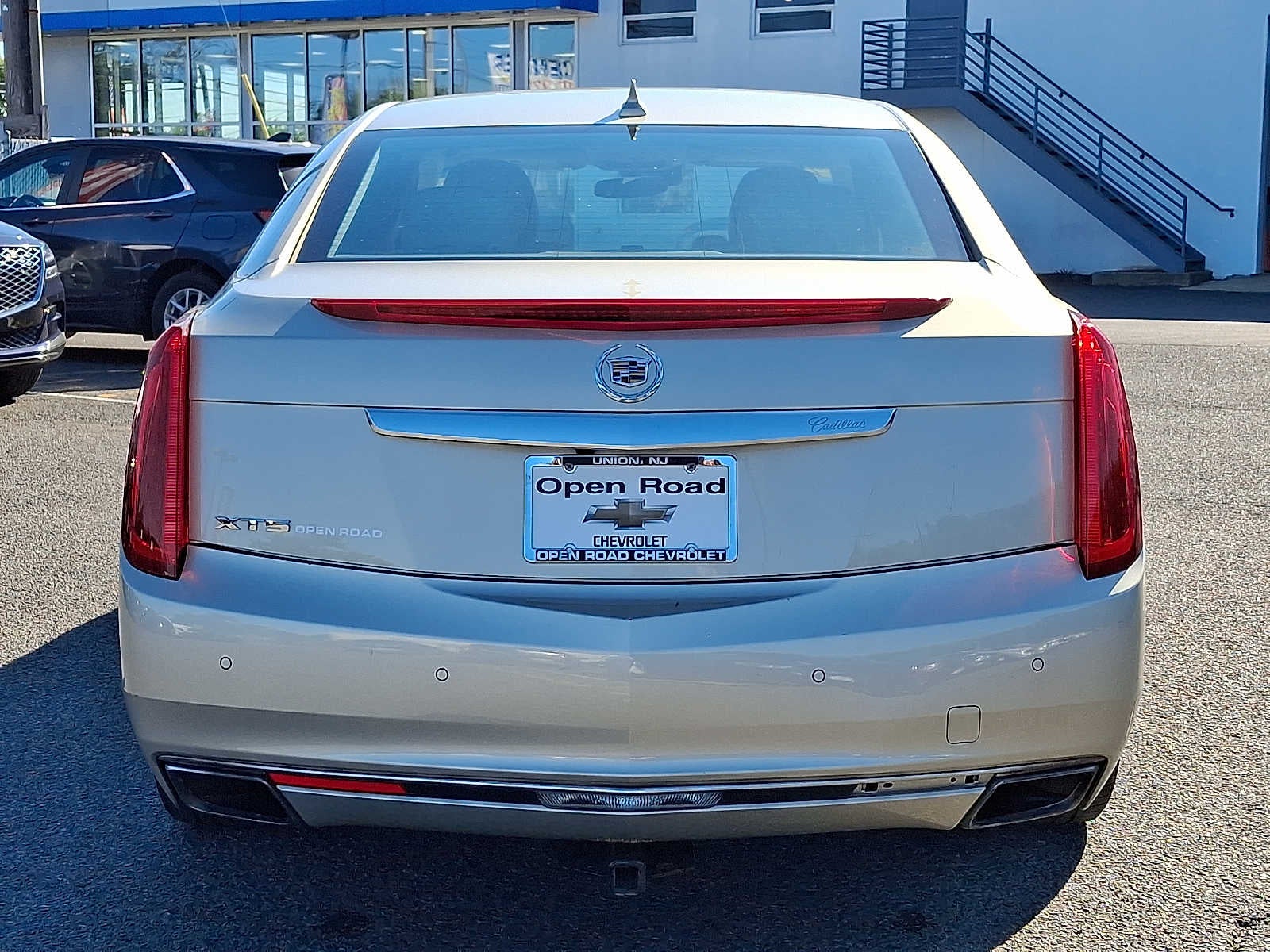 2014 Cadillac XTS 4dr Sdn Luxury FWD