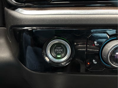 2023 Chevrolet Silverado 1500 4WD Crew Cab 147 RST