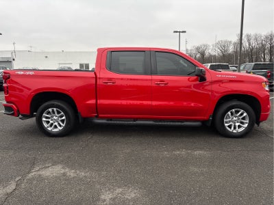 2023 Chevrolet Silverado 1500 4WD Crew Cab 147 RST