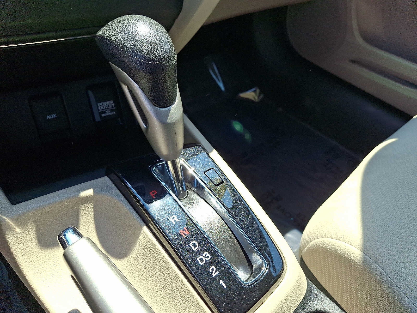 2013 Honda Civic 4dr Auto LX