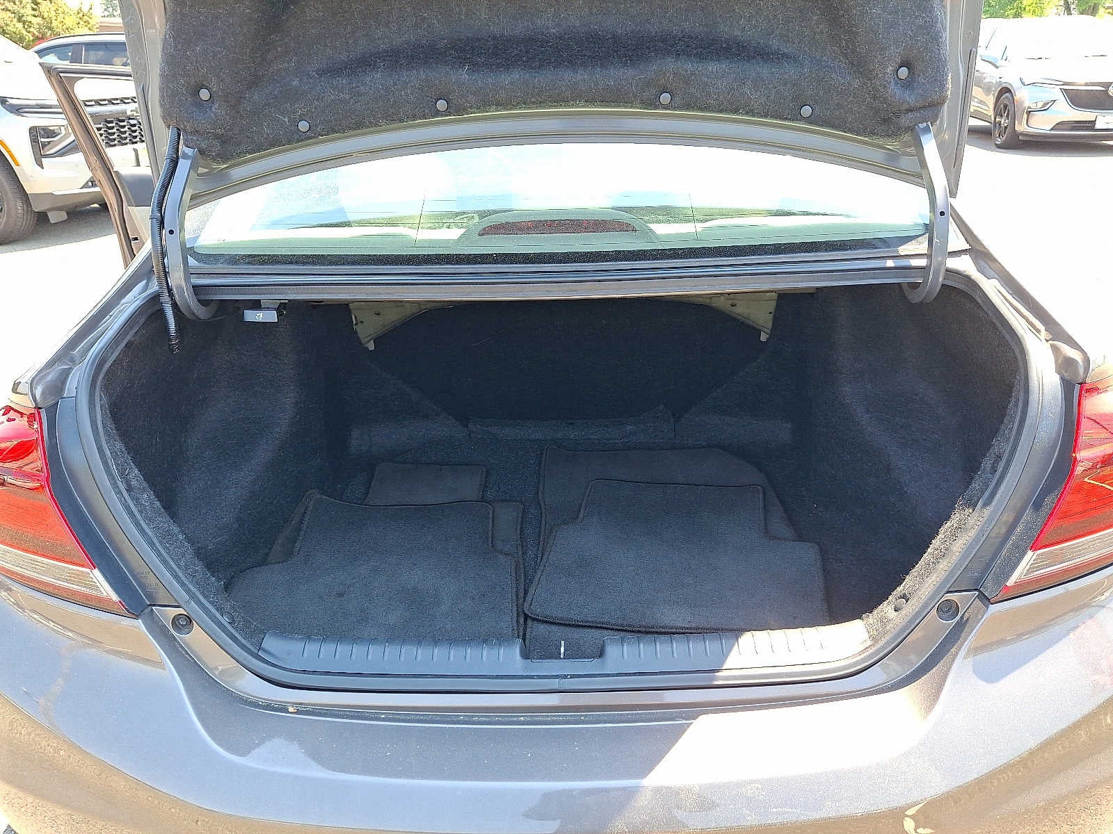 2013 Honda Civic 4dr Auto LX