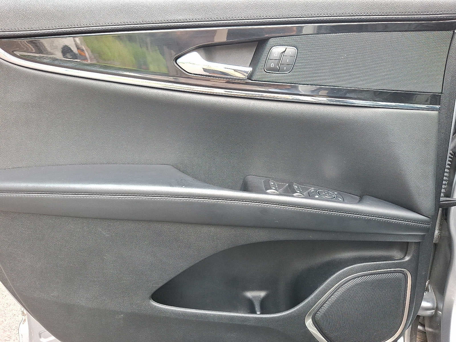 2022 Lincoln Nautilus Reserve AWD
