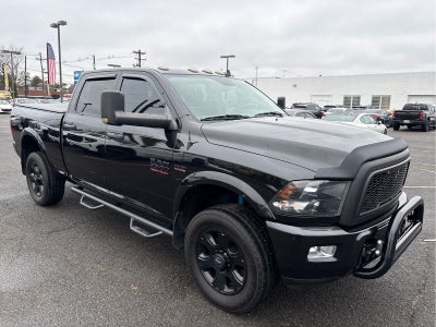 2017 RAM 2500 Big Horn 4x4 Crew Cab 64 Box