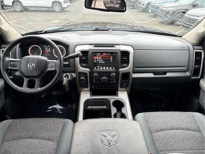 2017 RAM 2500 Big Horn 4x4 Crew Cab 64 Box