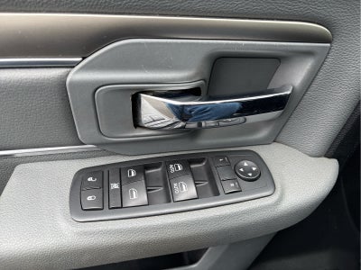 2017 RAM 2500 Big Horn 4x4 Crew Cab 64 Box