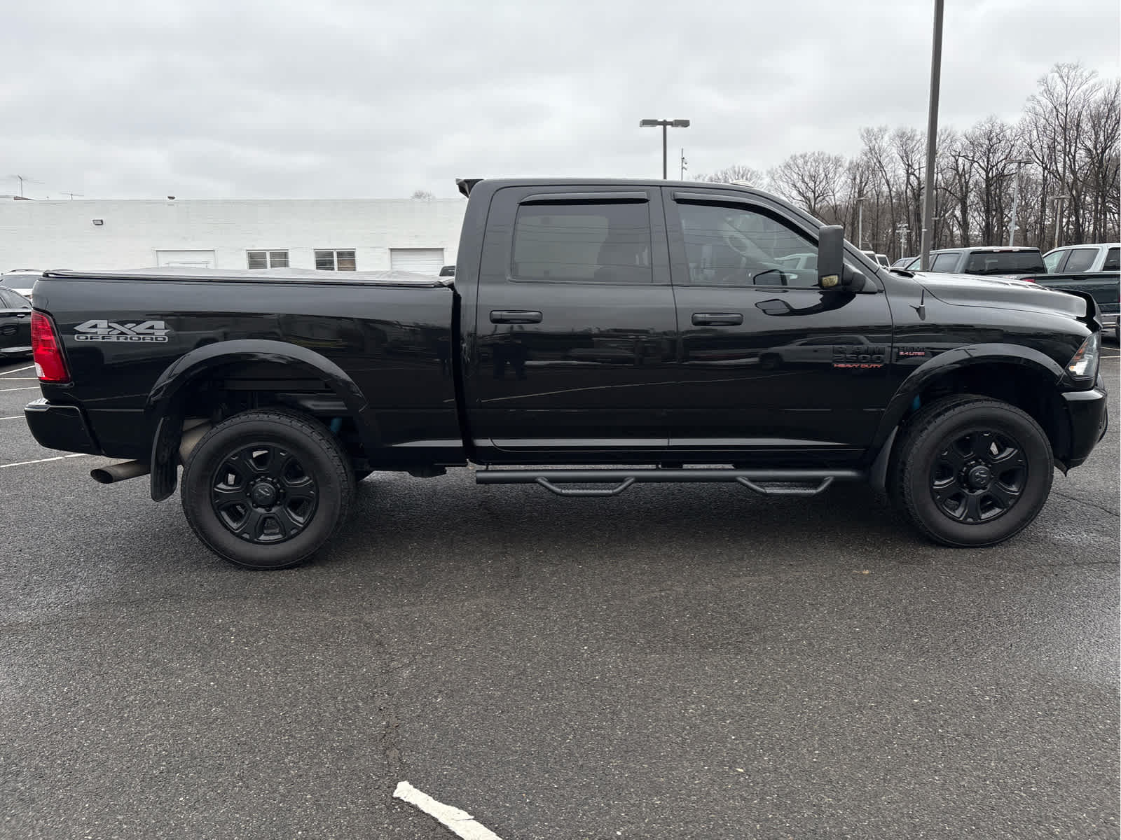 2017 RAM 2500 Big Horn 4x4 Crew Cab 64 Box