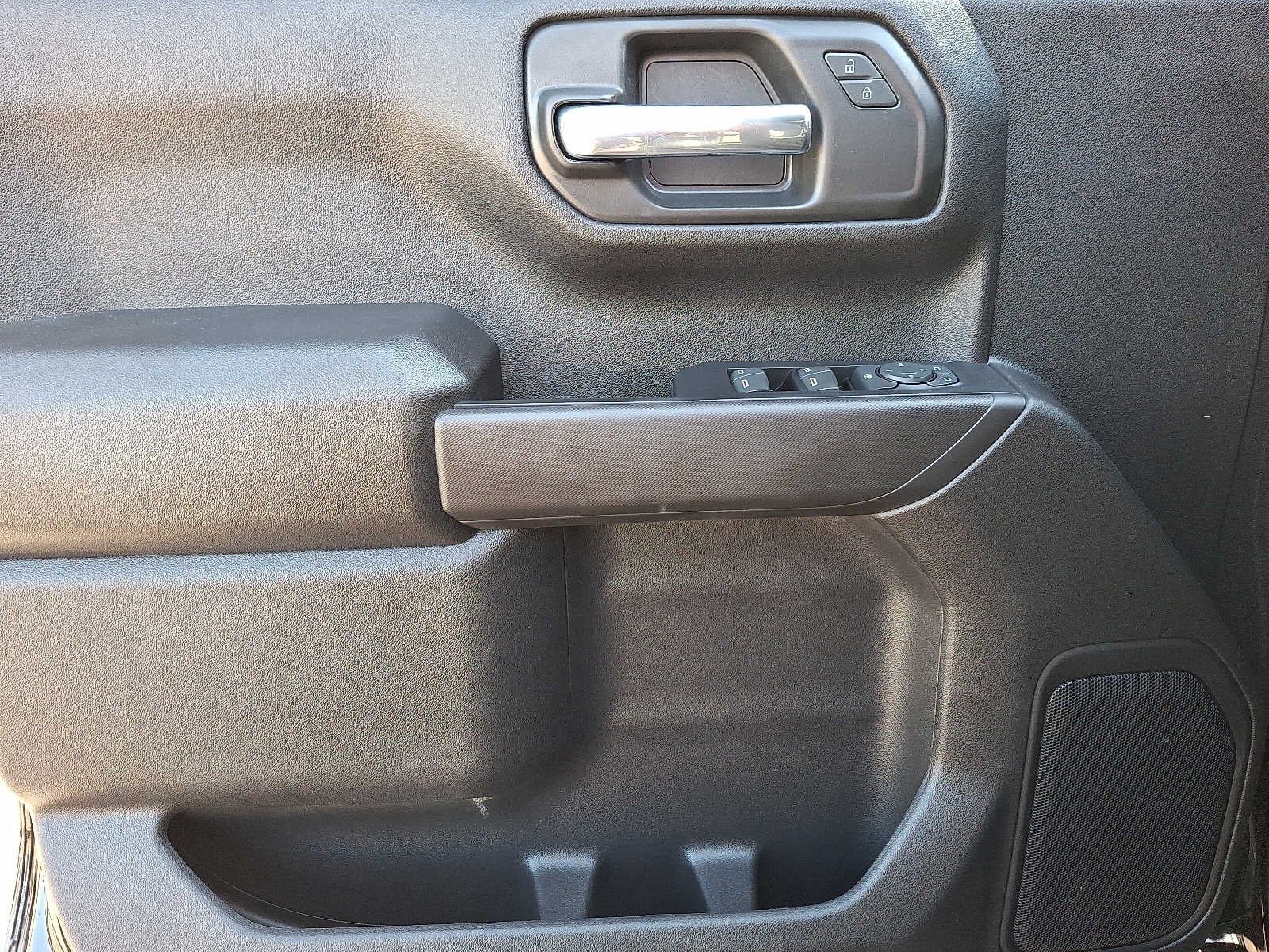 2022 Chevrolet Silverado 1500 4WD Crew Cab 147 Custom Trail Boss