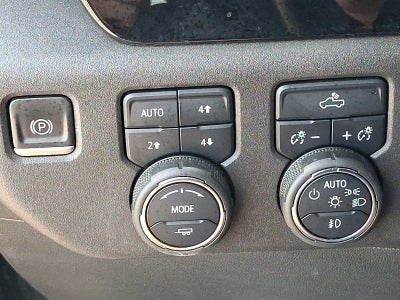 2022 Chevrolet Silverado 1500 4WD Crew Cab 147 LT Trail Boss