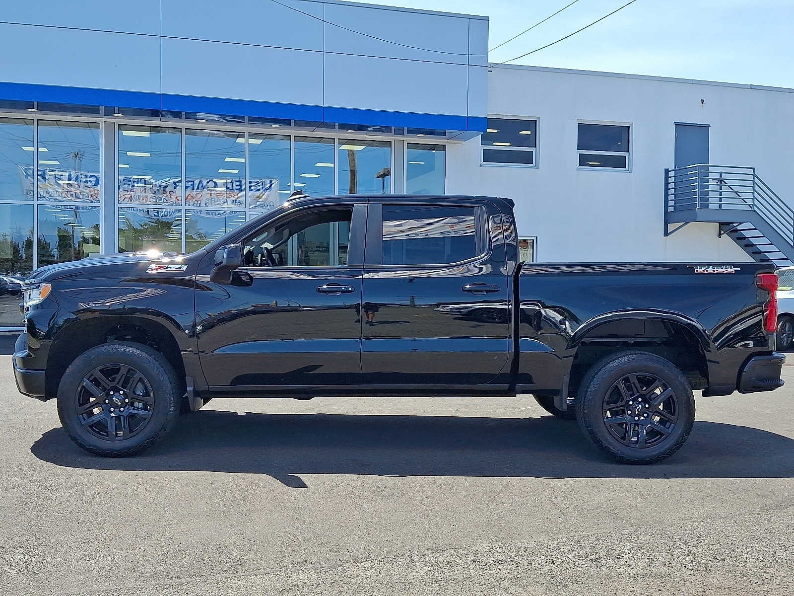 2022 Chevrolet Silverado 1500 4WD Crew Cab 147 LT Trail Boss