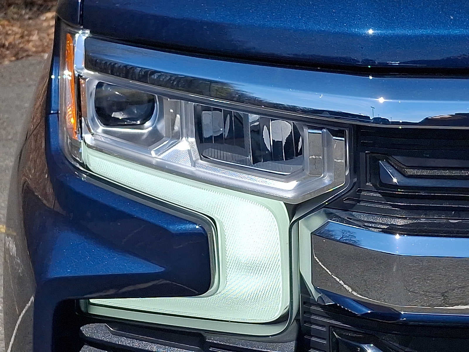 2023 Chevrolet Silverado 1500 4WD Crew Cab 147 LT w/2FL