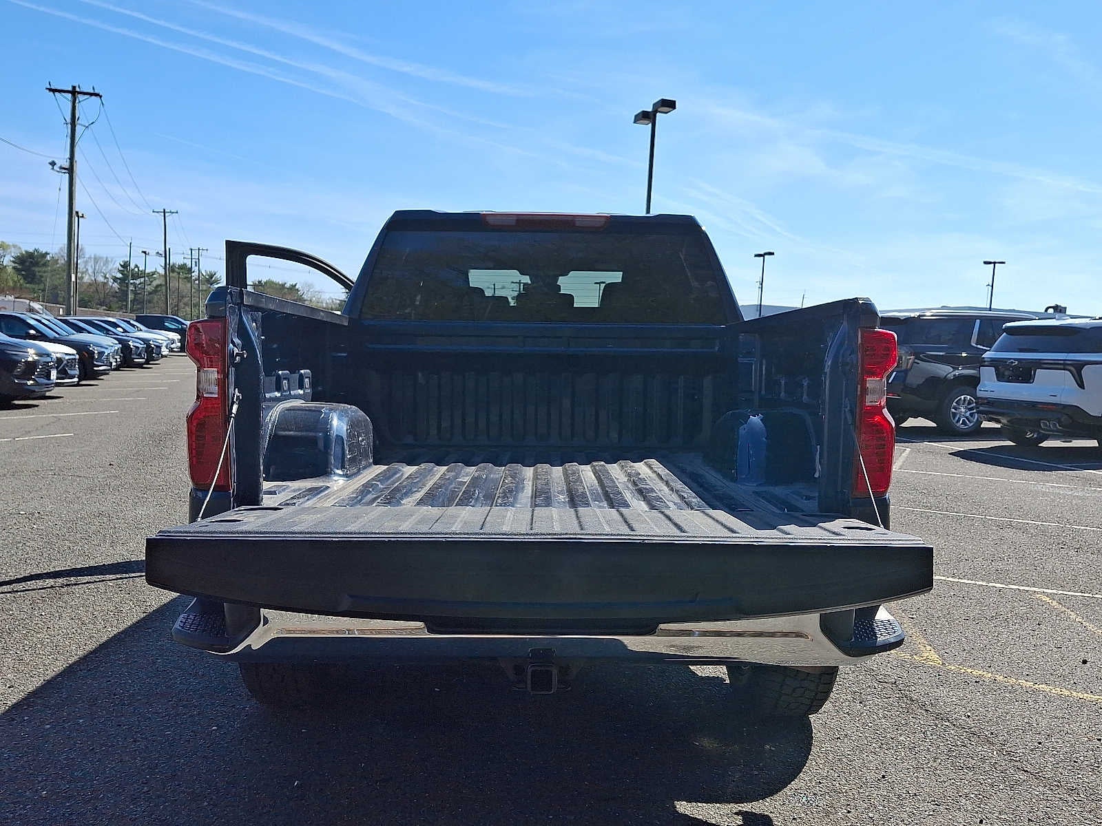 2023 Chevrolet Silverado 1500 4WD Crew Cab 147 LT w/2FL