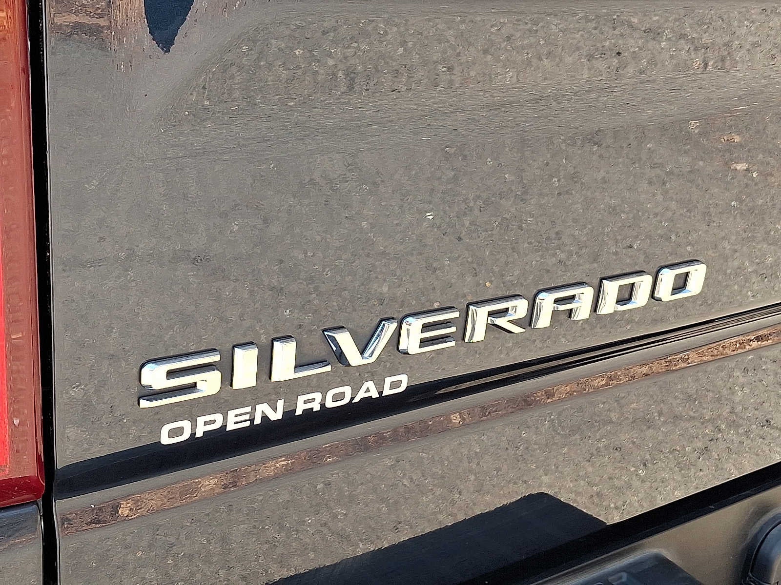 2023 Chevrolet Silverado 1500 4WD Crew Cab 147 LT w/2FL