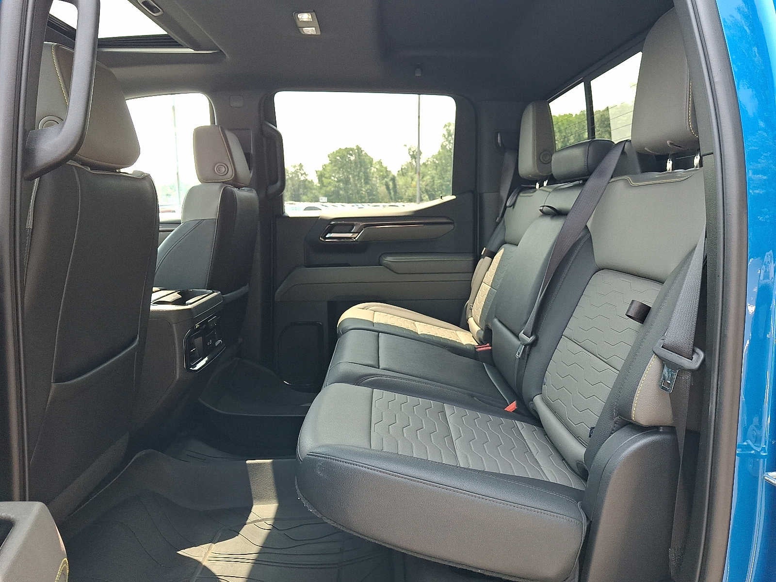 2023 Chevrolet Silverado 1500 4WD Crew Cab 147 ZR2