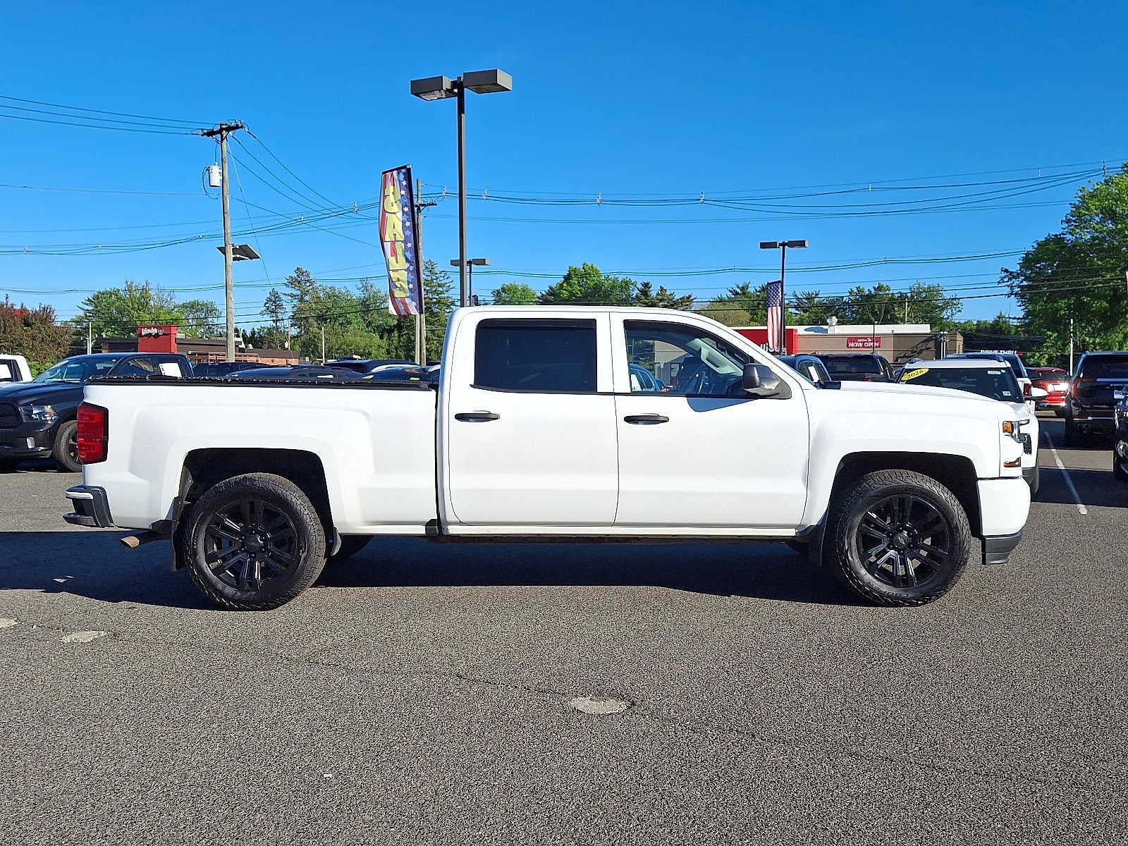 2018 Chevrolet Silverado 1500 4WD Crew Cab 153.0 Custom