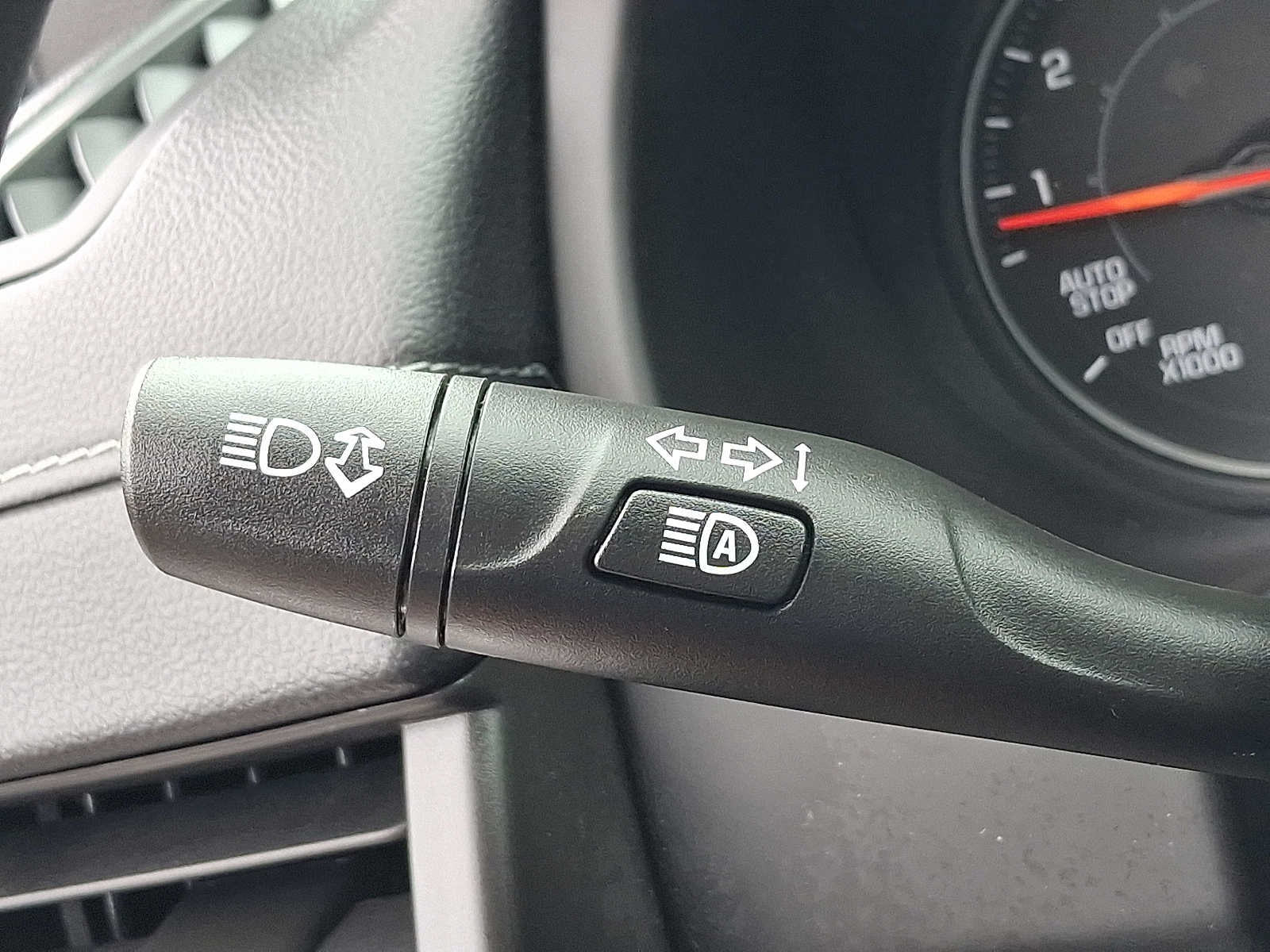 2024 GMC Terrain FWD 4dr SLE