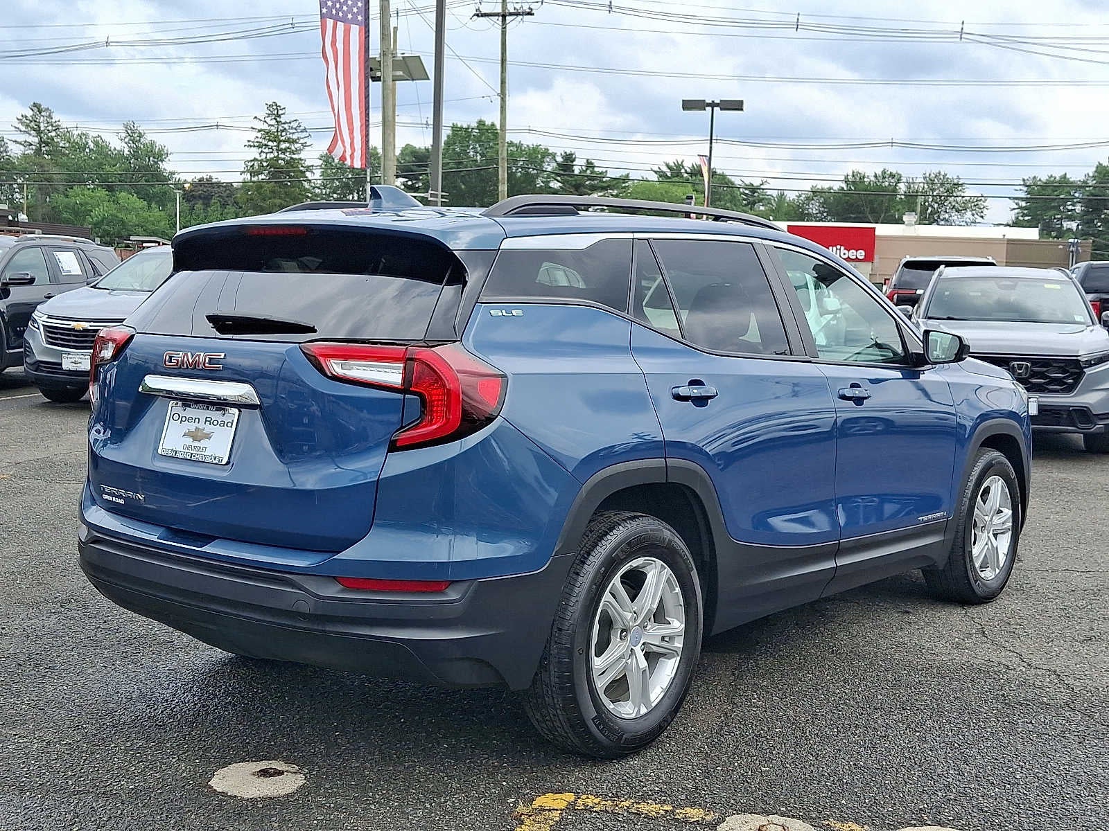 2024 GMC Terrain FWD 4dr SLE