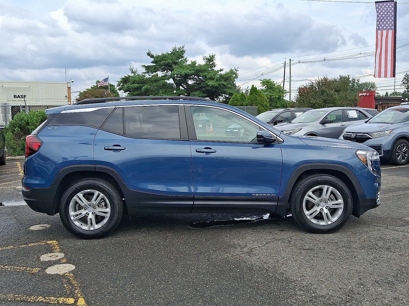 2024 GMC Terrain FWD 4dr SLE
