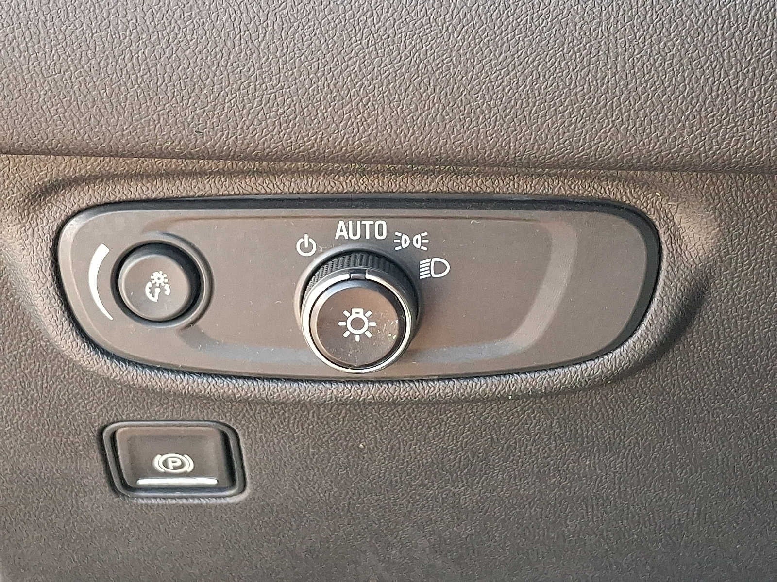 2023 GMC Terrain FWD 4dr SLE