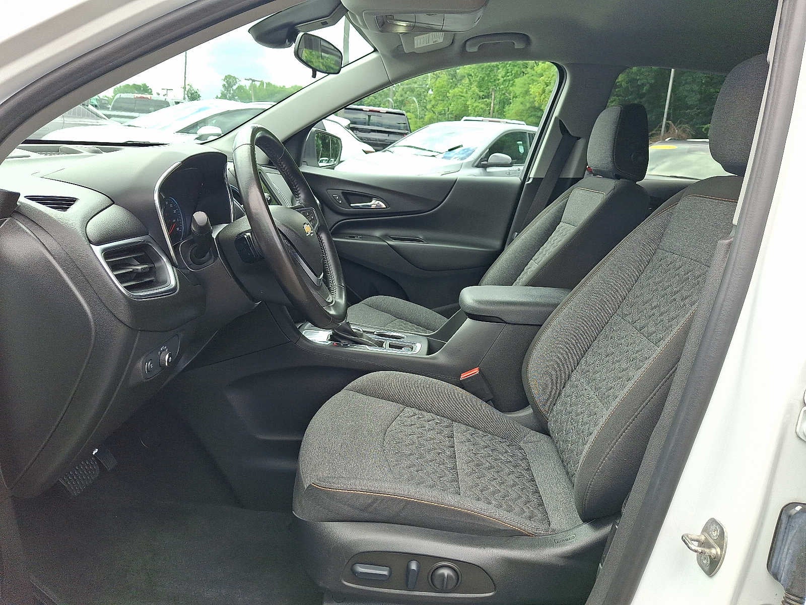 2022 Chevrolet Equinox FWD 4dr LT w/1LT