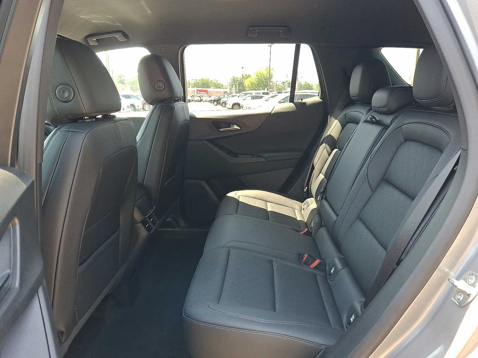 2026 Chevrolet Equinox AWD 4dr LT w/2LT
