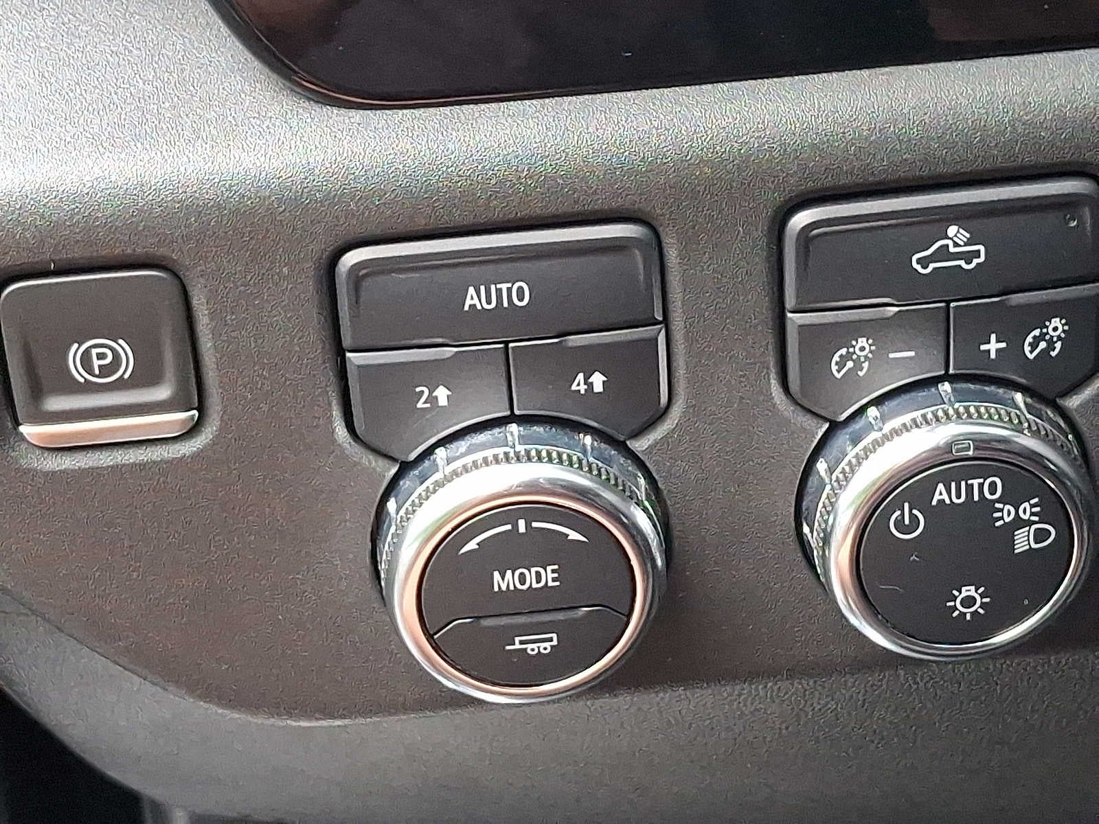 2024 GMC Sierra 1500 4WD Crew Cab 147 SLE