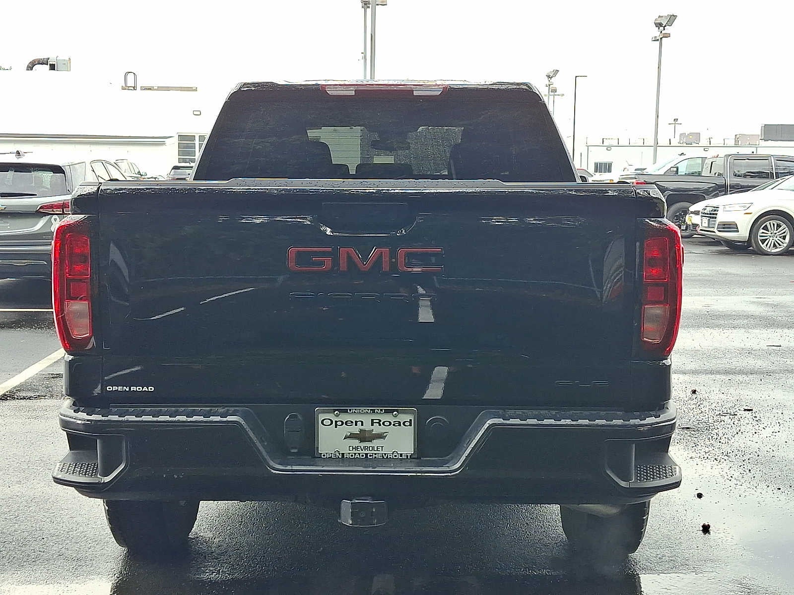 2024 GMC Sierra 1500 4WD Crew Cab 147 SLE