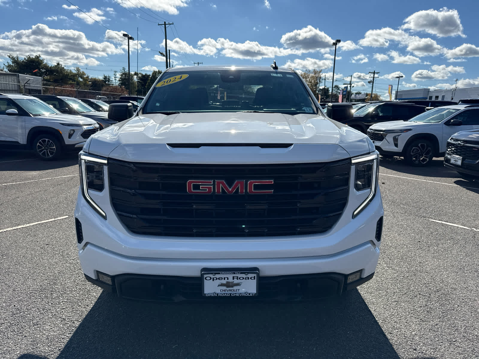 2024 GMC Sierra 1500 4WD Crew Cab 147 Elevation w/3VL