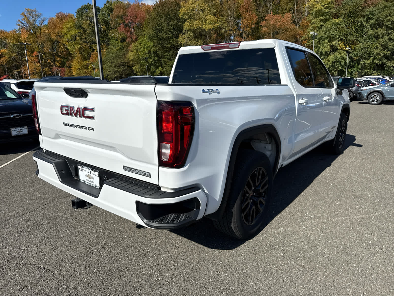 2024 GMC Sierra 1500 4WD Crew Cab 147 Elevation w/3VL