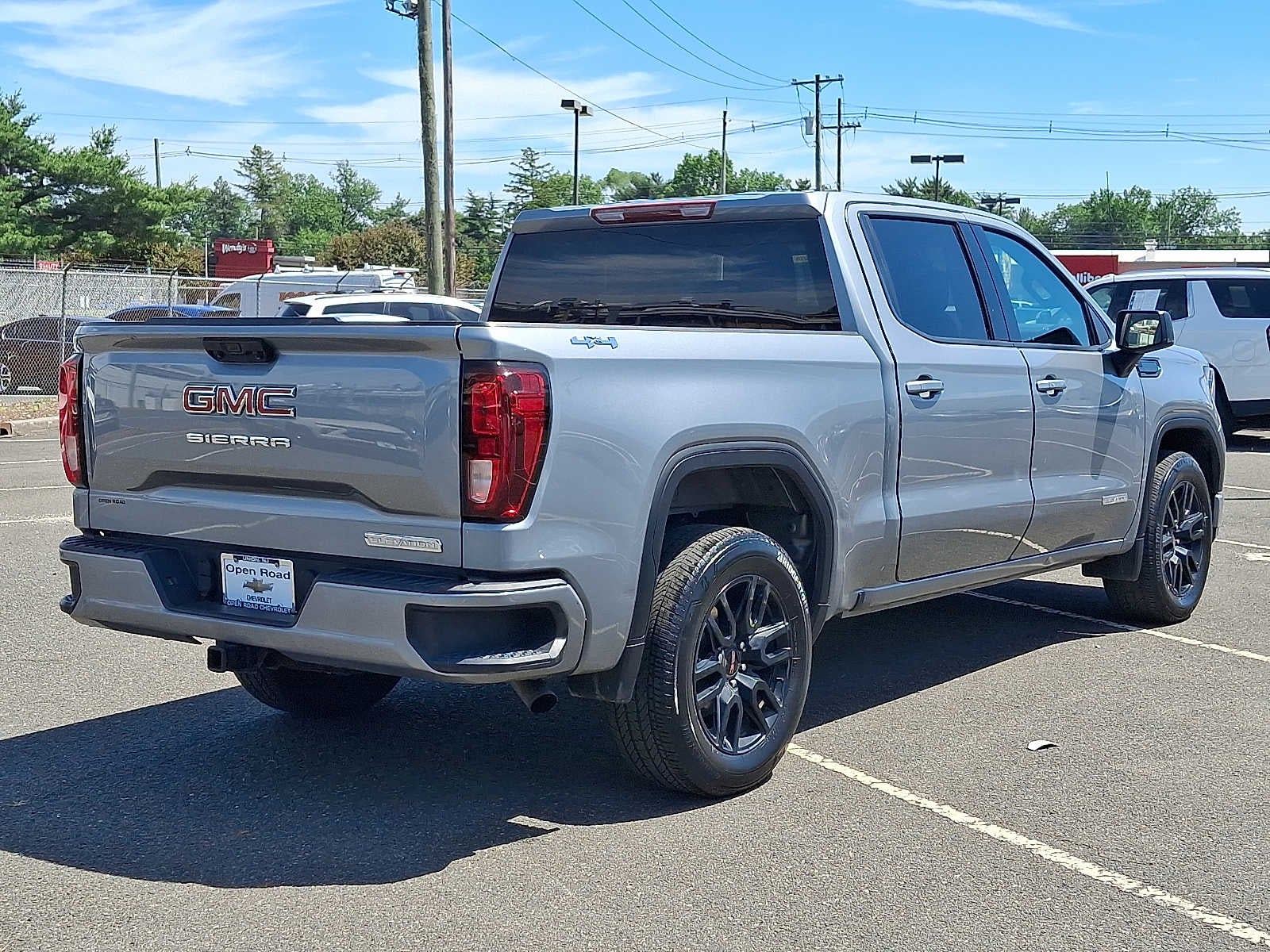 2024 GMC Sierra 1500 4WD Crew Cab 147 Elevation w/3VL