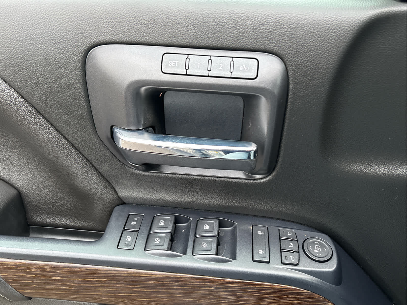 2018 GMC Sierra 1500 4WD Crew Cab 143.5 Denali