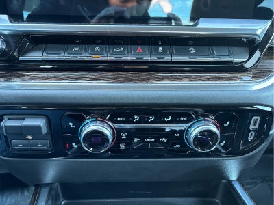 2023 GMC Sierra 1500 4WD Crew Cab 147 Elevation w/3SB