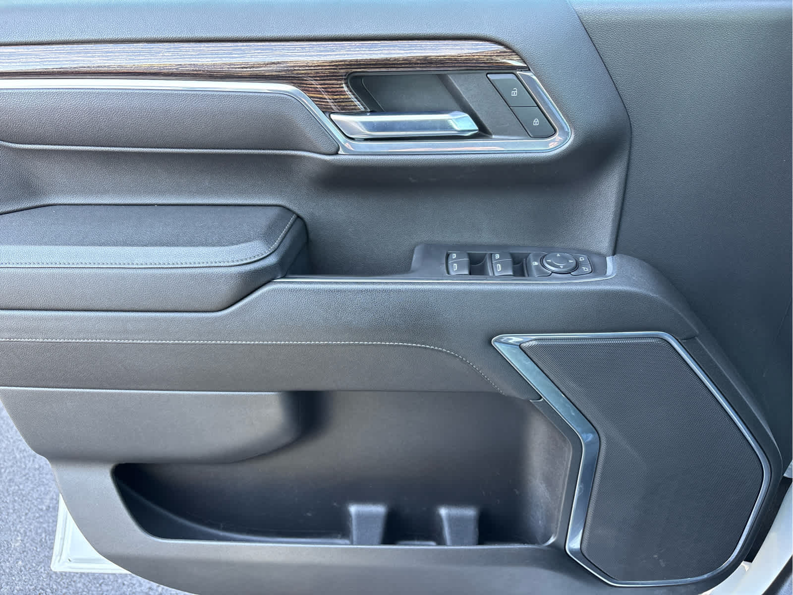 2023 GMC Sierra 1500 4WD Crew Cab 147 Elevation w/3SB