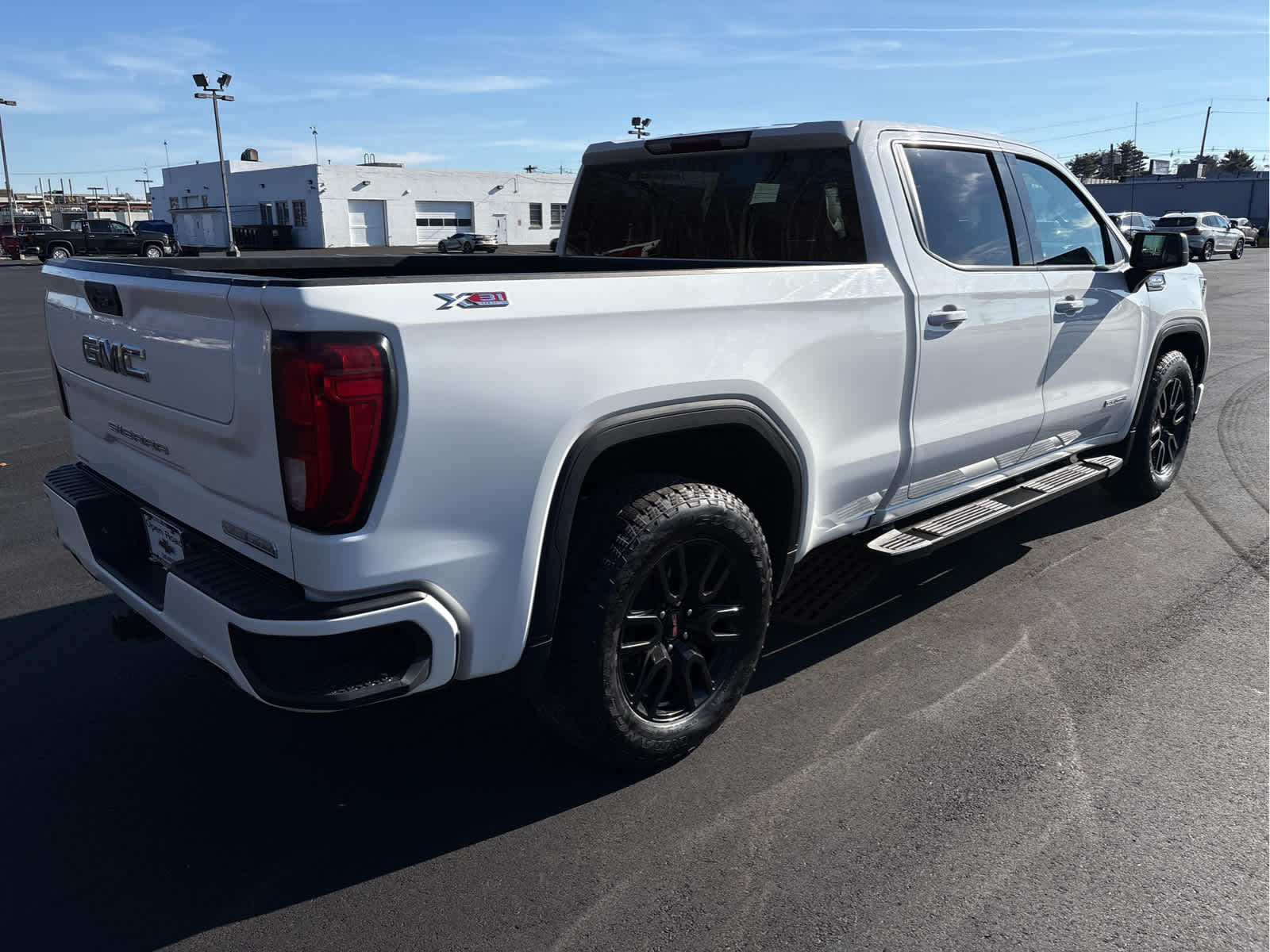 2023 GMC Sierra 1500 4WD Crew Cab 147 Elevation w/3SB