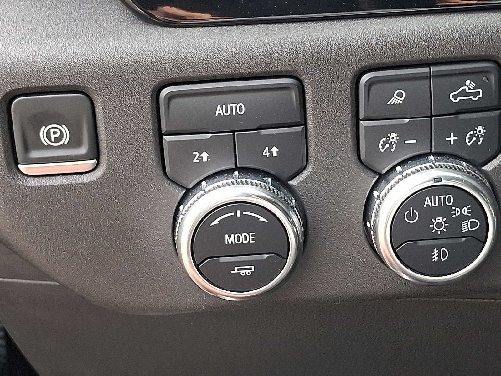2025 GMC Sierra 1500 4WD Crew Cab 147 SLT