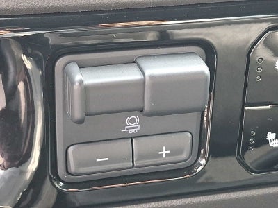 2025 GMC Sierra 1500 4WD Crew Cab 147 SLT