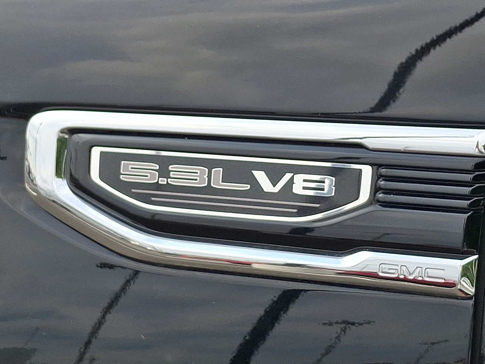 2025 GMC Sierra 1500 4WD Crew Cab 147 SLT