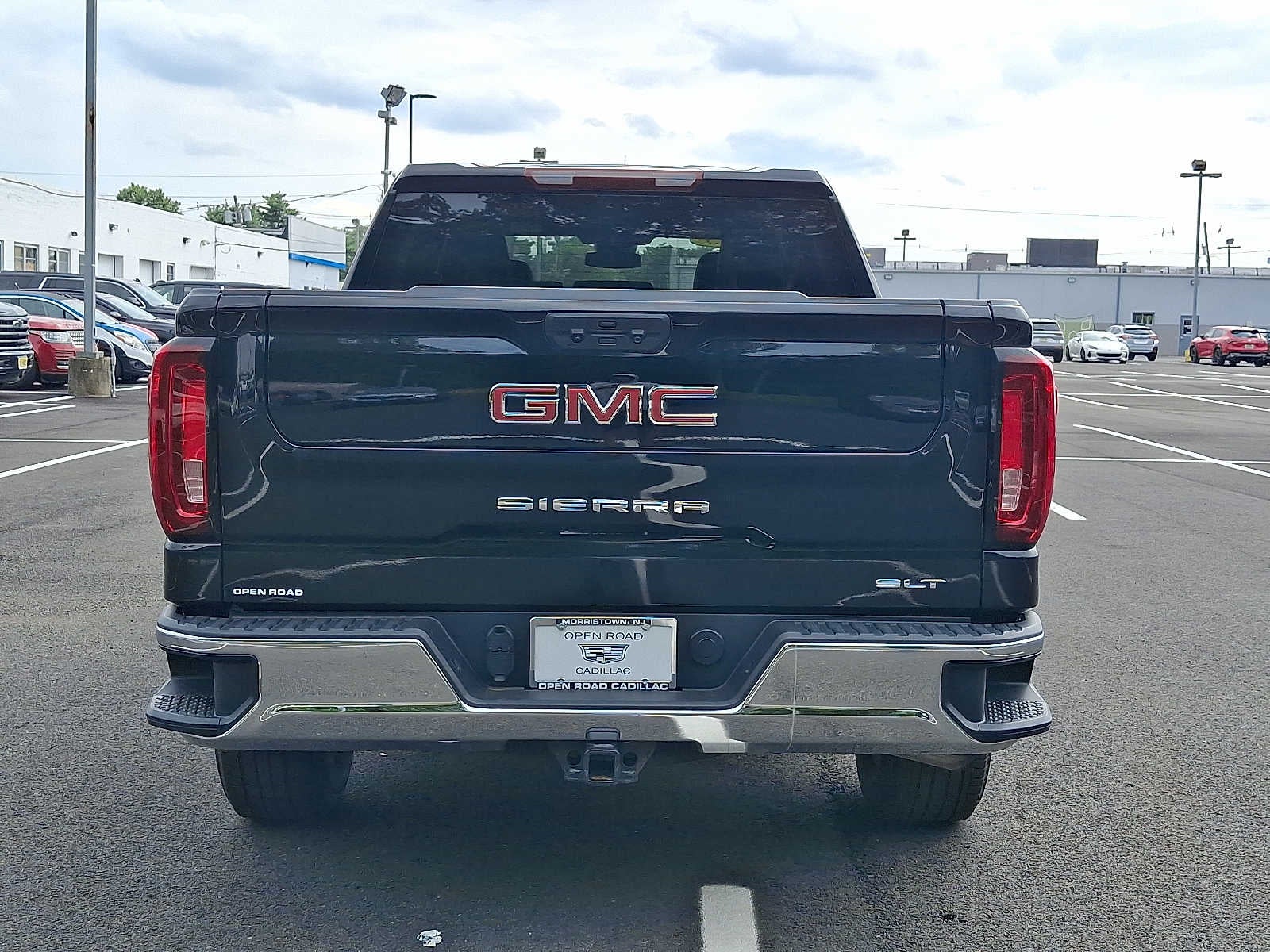 2025 GMC Sierra 1500 4WD Crew Cab 147 SLT