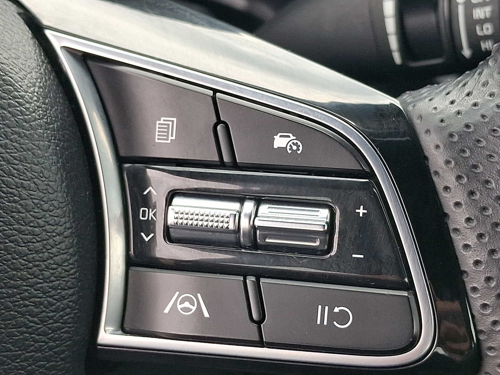 2023 Kia Forte GT-Line IVT