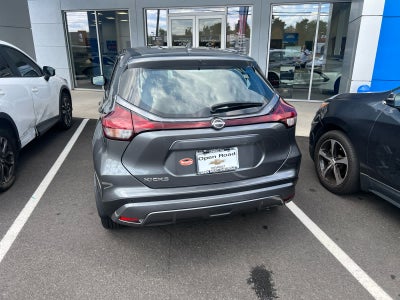 2025 Nissan Kicks Play S FWD
