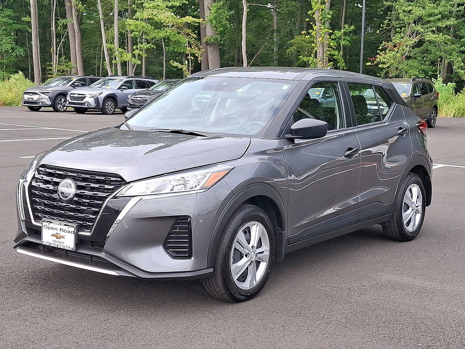 2025 Nissan Kicks Play S FWD