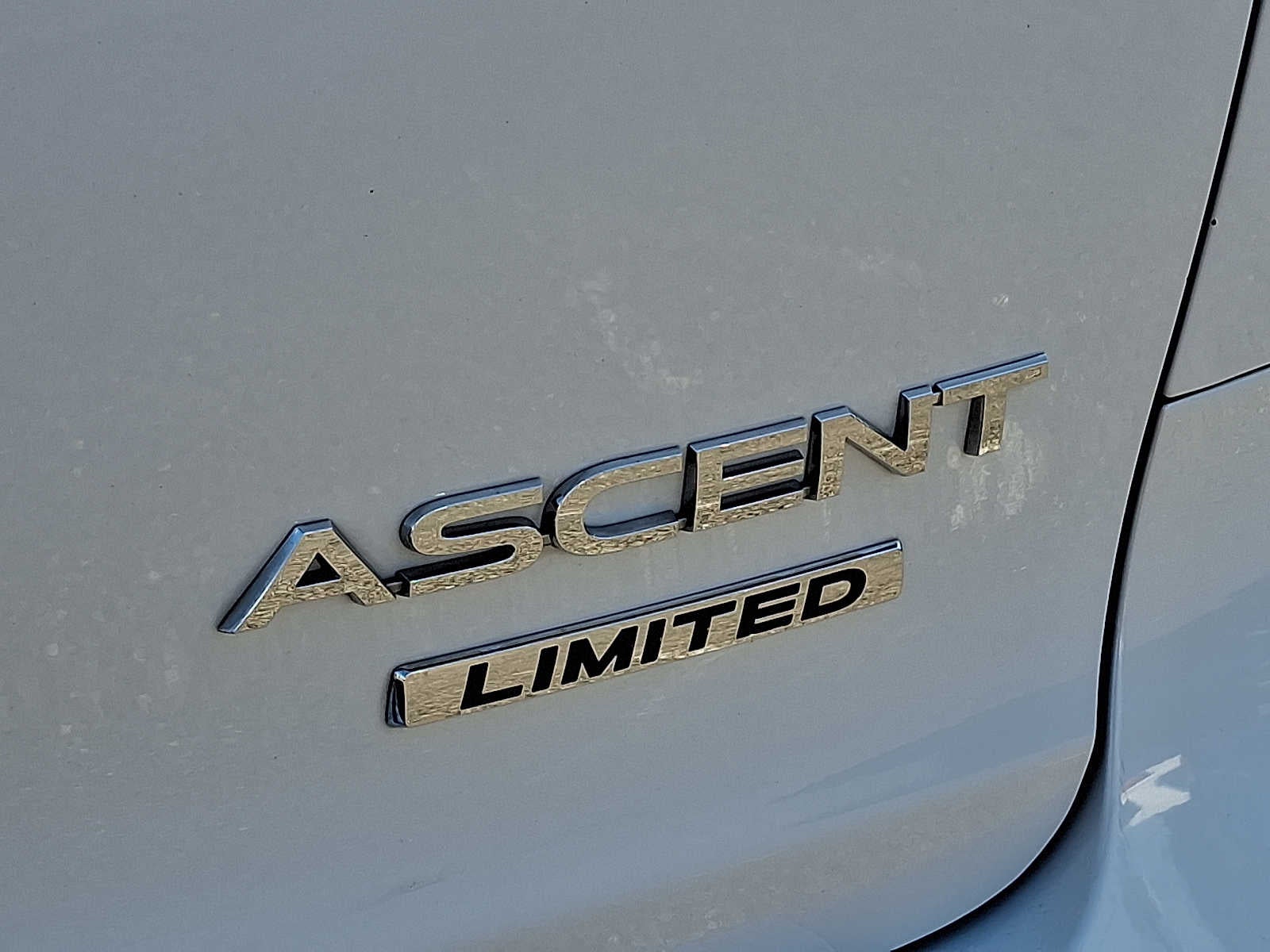 2022 Subaru Ascent Limited 8-Passenger