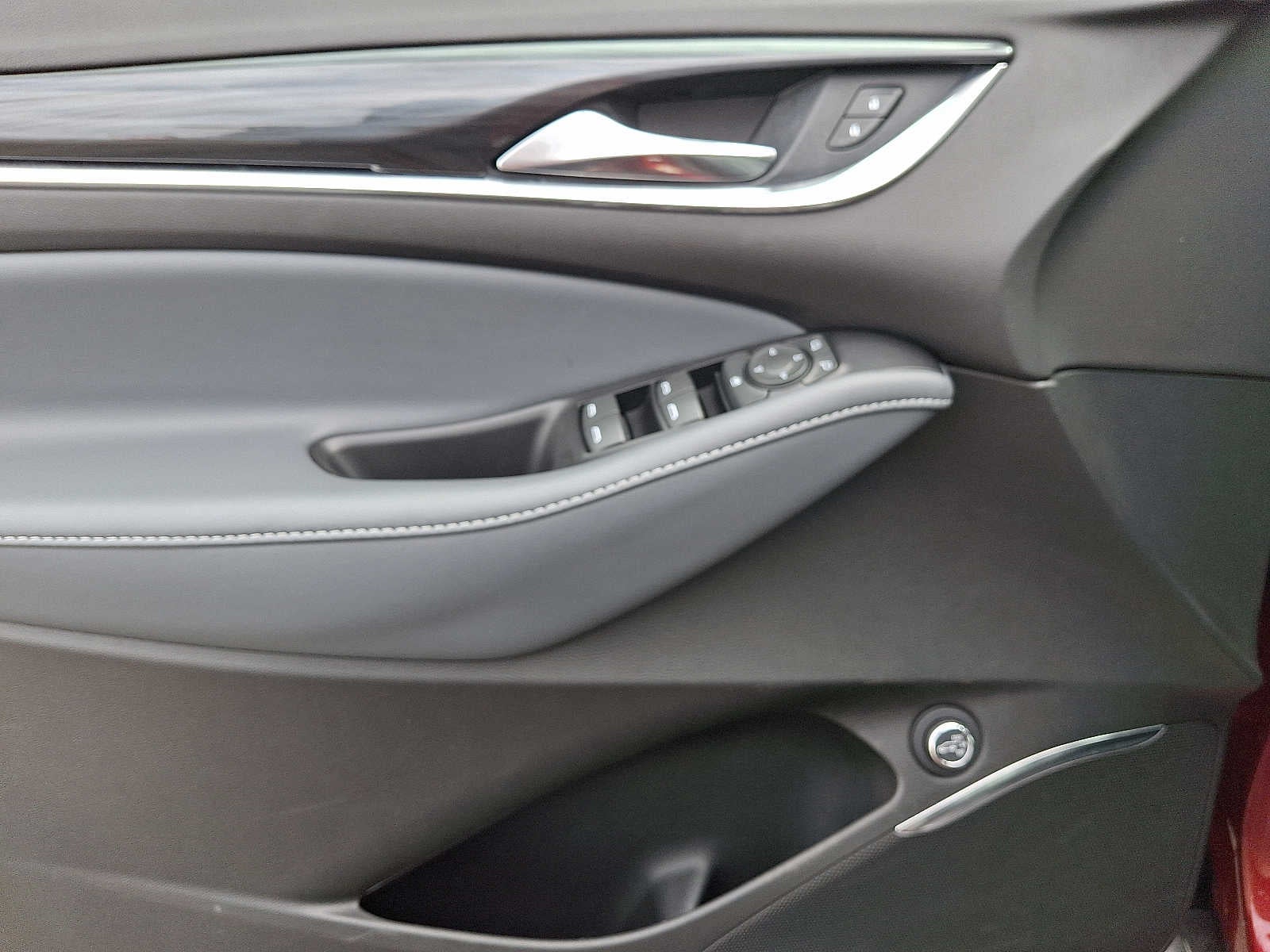 2023 Buick Enclave FWD 4dr Essence