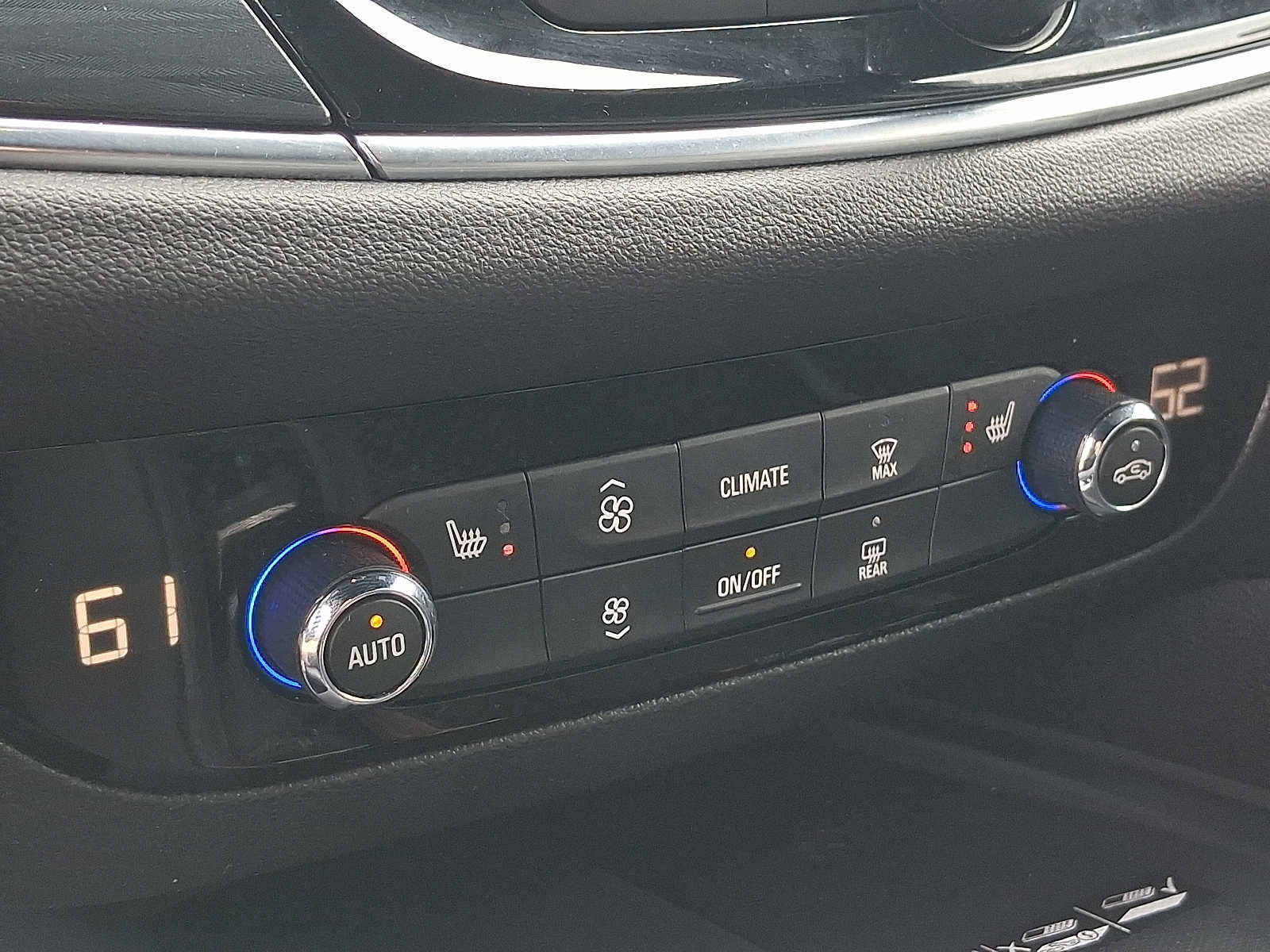 2023 Buick Enclave FWD 4dr Essence