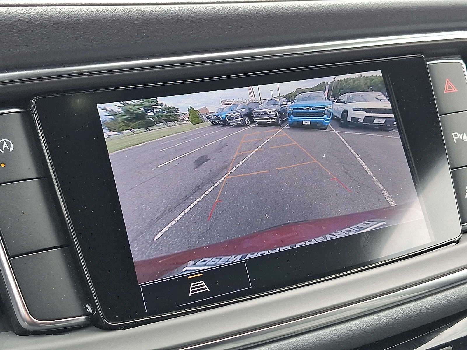 2023 Buick Enclave FWD 4dr Essence