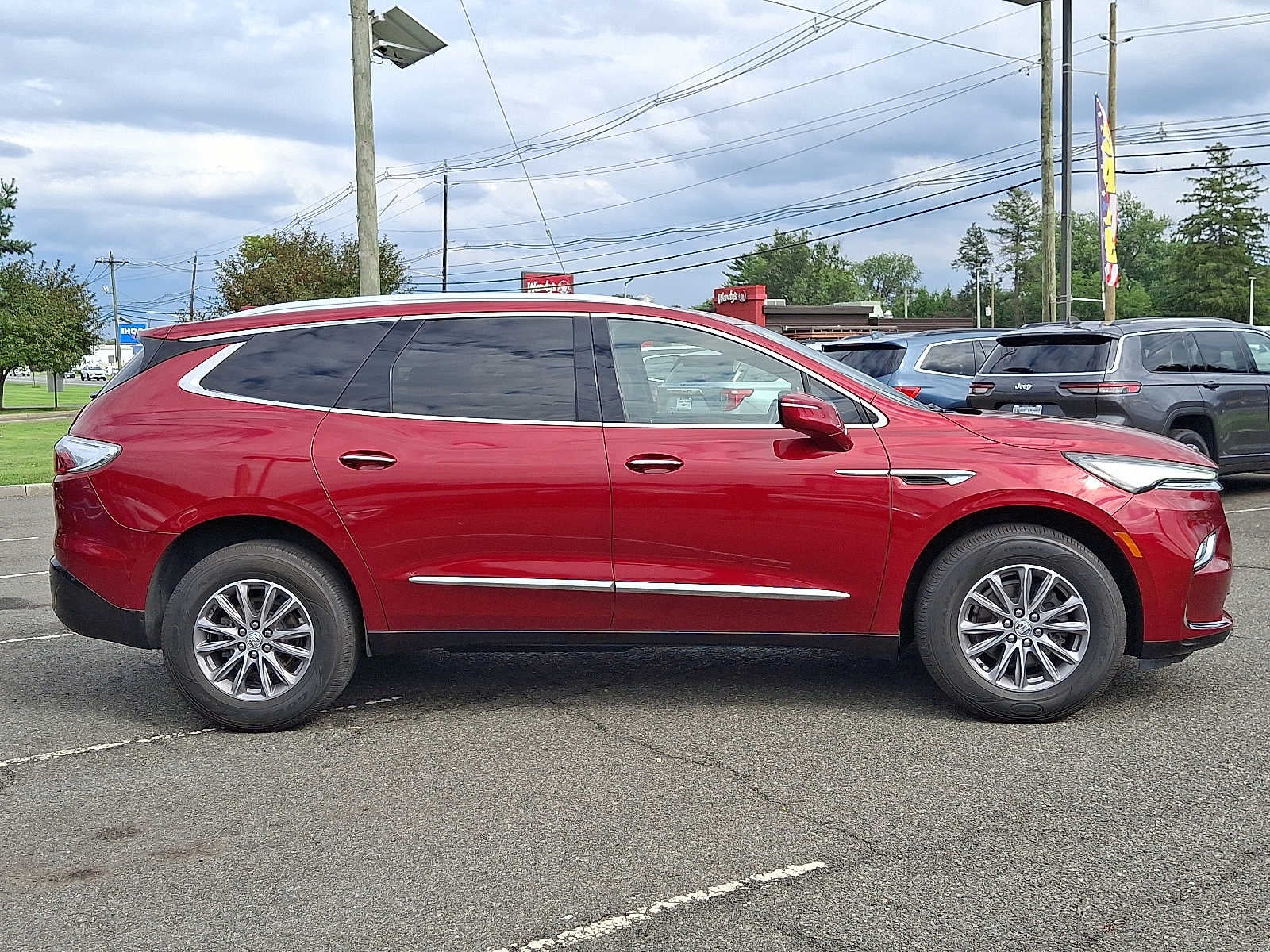 2023 Buick Enclave FWD 4dr Essence